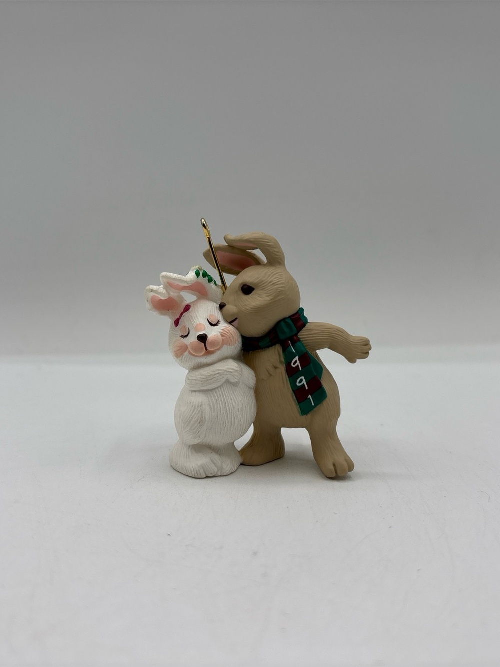 Hallmark Keepsake Ornament Dated 1991 Vintage Under The Mistletoe Handcrafted